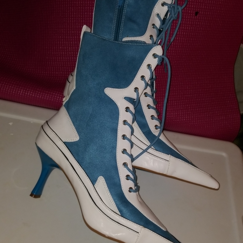 Show stopper ankle boots